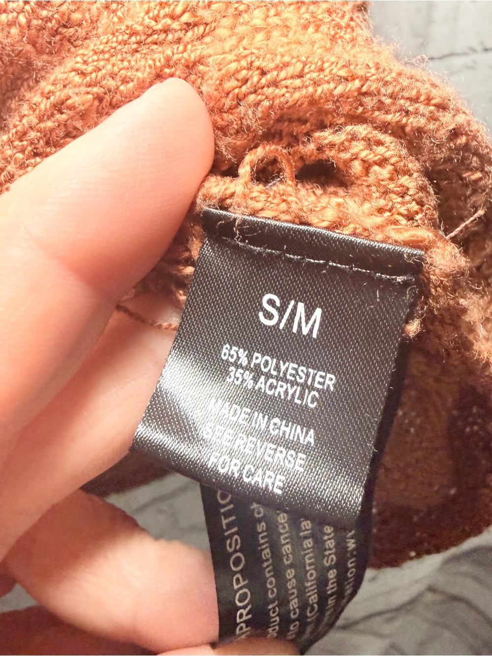 Rust Star Pattern Knit Sweater. Size S - Picture 3 of 4